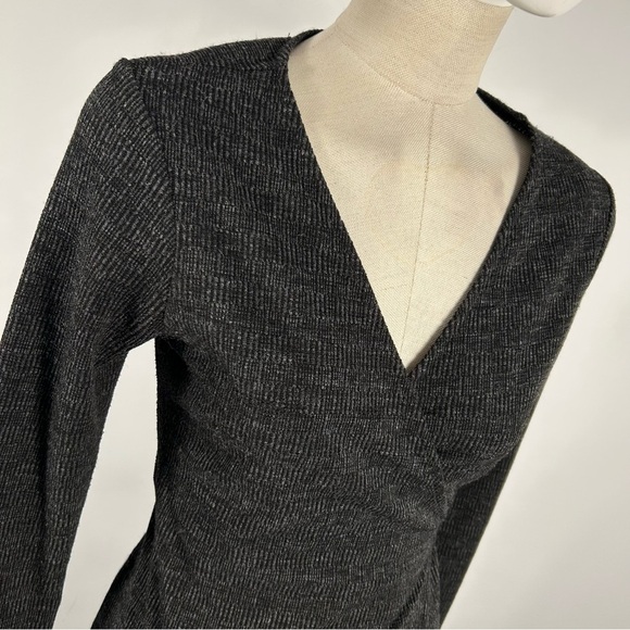 💕 LE LIS Elegant Black Wrap bell sleeves Dress S - Picture 5 of 12